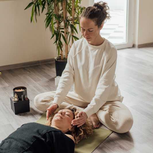 What is Reiki? A Complete Guide to Energy Healing 💗✨
