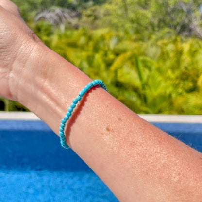 Beaded Bracelets: lite green